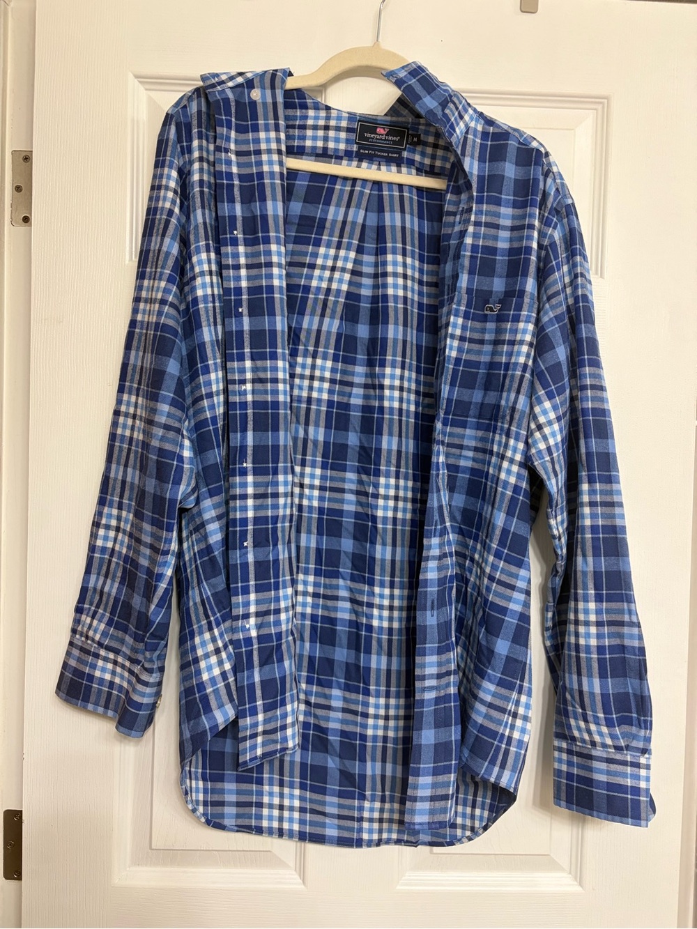 Vineyard Vines Men’s Blue and White Plaid Button-Down Shirt